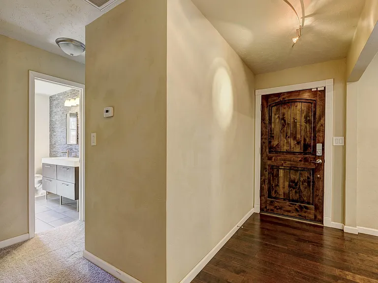 2820 Guilford Ln — Photo 6