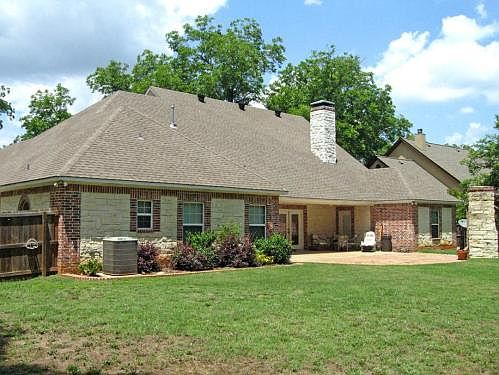 4th image of 120 Pecan Valley Dr