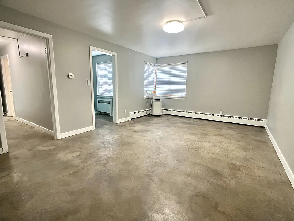 424 Bridge Ave #1
