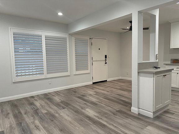 5th image of 944 Monterey Blvd APT 1