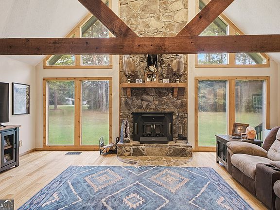 5th image of 1124 New Rosedale Rd NE