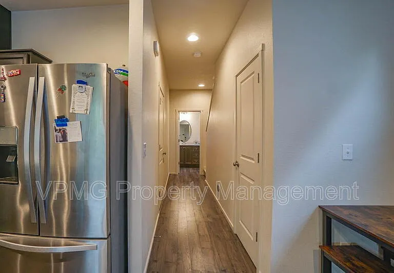 2023 NE Four Seasons Ln — Photo 11