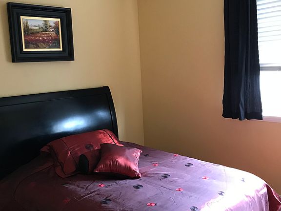 3rd image of 462 NE 2nd Ave #24