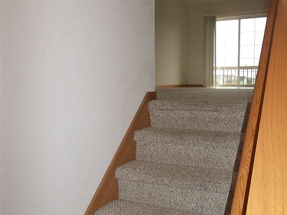 5th image of 2653 N Wuthering Hills Dr