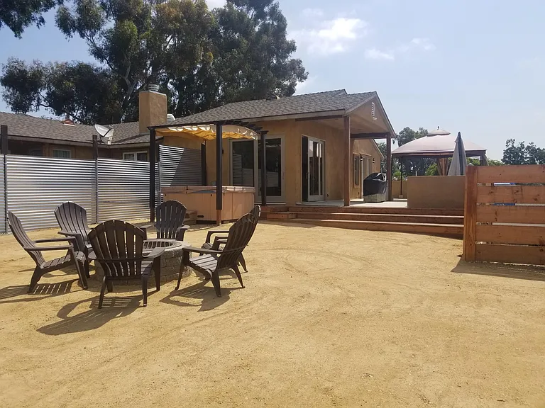 Vale View Dr — Photo 33