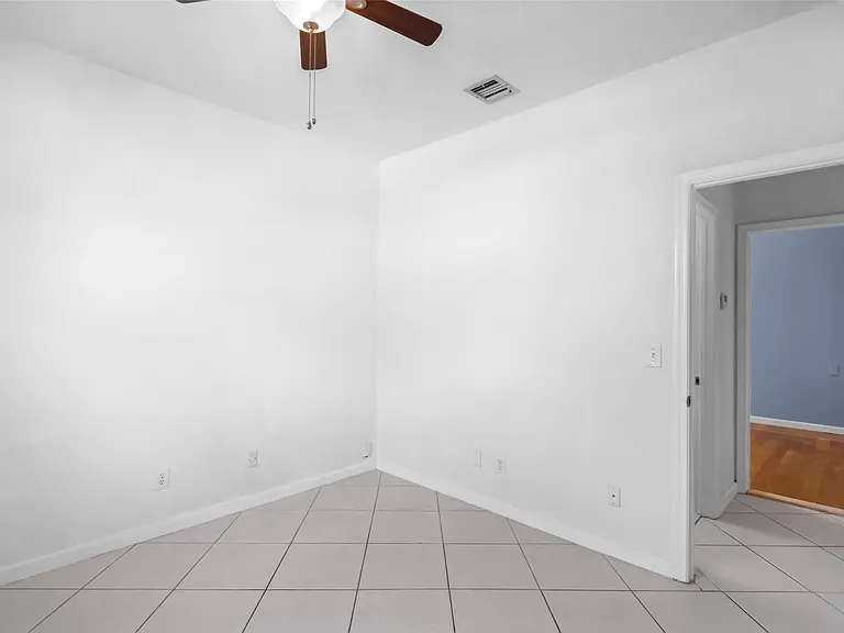 15250 SW 49th Ct — Photo 35