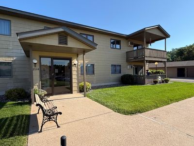 2114 Village Dr APT 221, Red Wing, MN, 55066