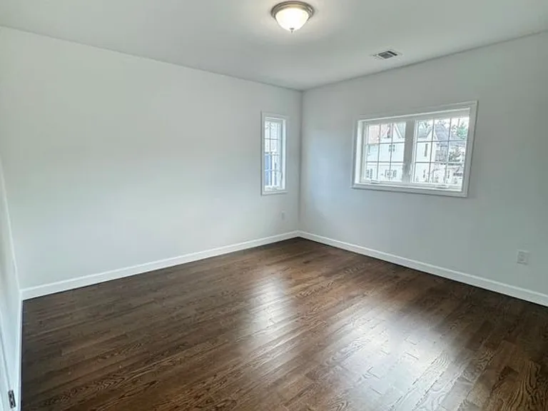 457 Home Ave #2 — Photo 2