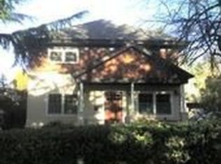 6732 SW 33rd Pl, Portland, OR 97219