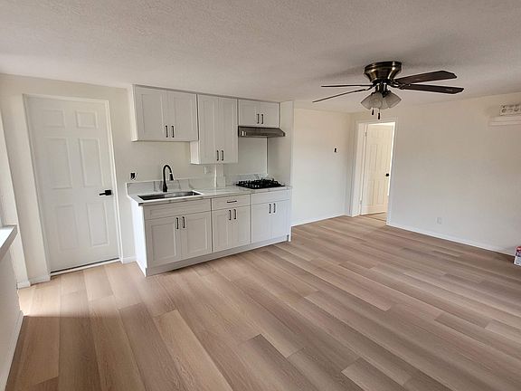 3rd image of 3403 Van Wig Ave #2