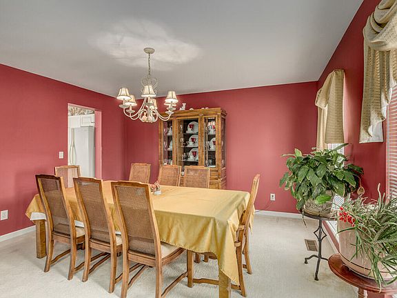 3rd image of 1816 Knollmont Dr