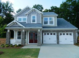4314 Hubbard Falls Dr, Charlotte, NC 28269
