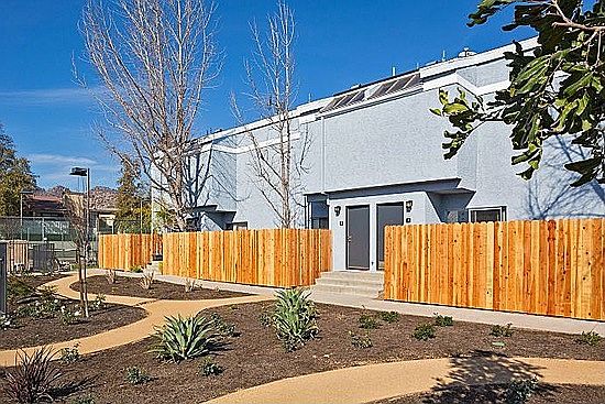 2nd image of 9939 Topanga Canyon Blvd APT 4