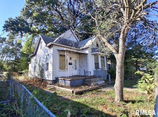 2200 W Howett St, Peoria, IL 61605