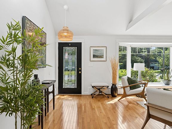 4th image of 7 Knight Street
