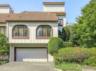 1 Erie Ct, Suffern, NY 10901