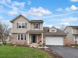 566 Cardinal Ave, Oswego, IL 60543