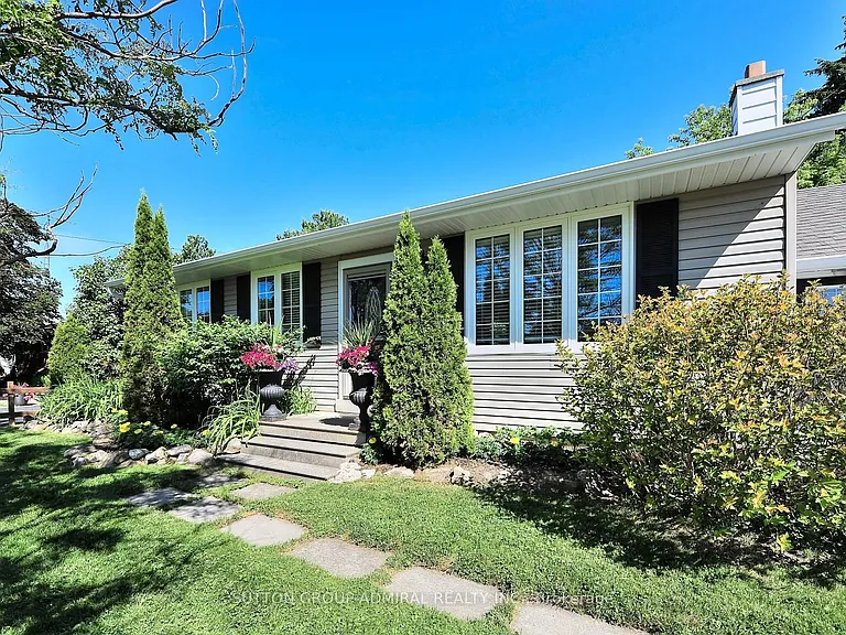 62 May Ave — Photo 39