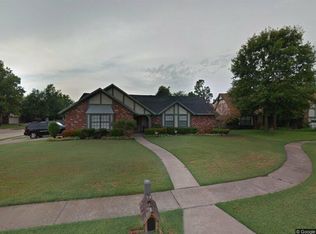 3303 W Pittsburg Pl, Broken Arrow, OK 74012