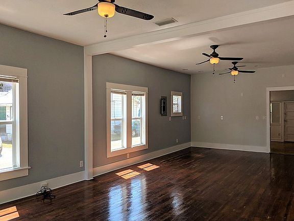 3rd image of 400 N Orange St