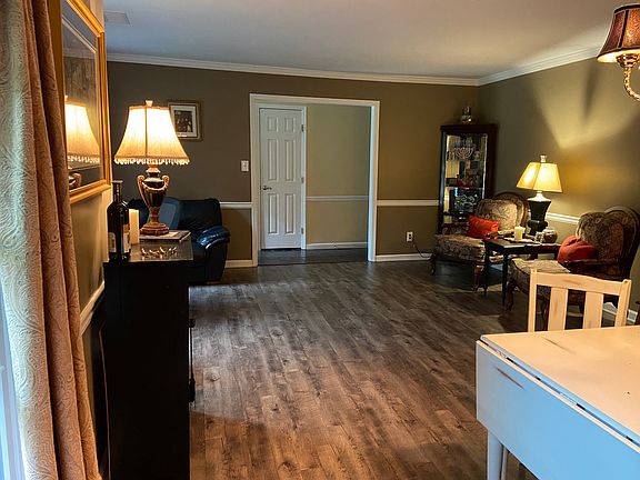 3rd image of 2143 Wood Glen Ln SE
