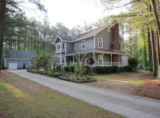 217 Farmington Rd, Grimesland, NC 27837