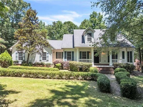 3295 Skyview Dr, Lithia Springs, GA 30122