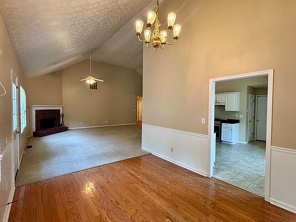 3rd image of 540 Chandon Way