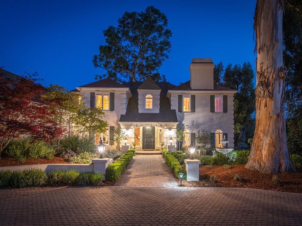 1st image of 102 Angel Ct