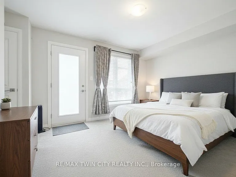 720 Grey St #46 — Photo 6