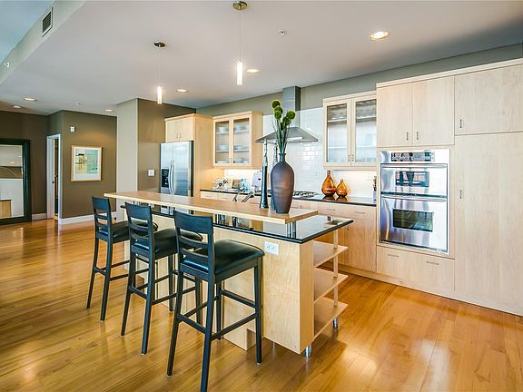 4th image of 1401 Delgany St Unit 309