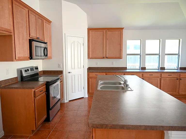 2204 Rockport Dr — Photo 19