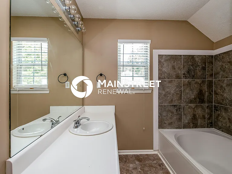 4012 Meadow Glen Way — Photo 10