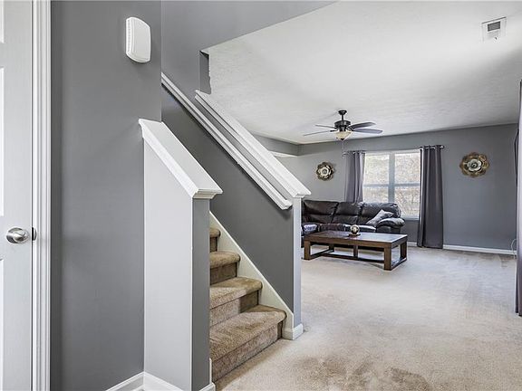 4th image of 4534 Angelica Dr