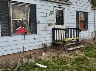 66 Maple Ridge Dr, Somers, CT 06071