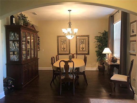 4th image of 657 Lake Cove Pointe Cir