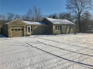 70 Pomfret Rd, Brooklyn, CT 06234