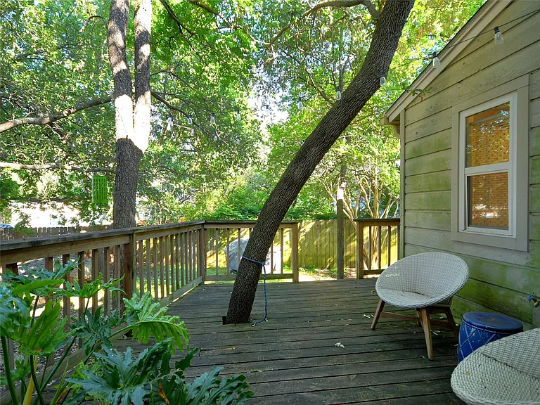 8121 Ceberry Dr #B — Photo 11