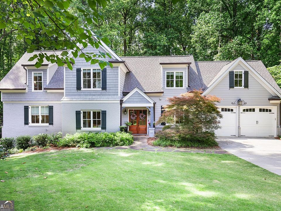 1st image of 132 Underwood Dr NW