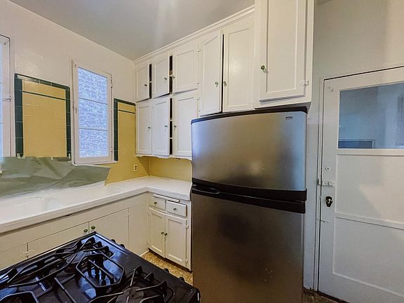 5th image of 5564 W 6th St #8.00