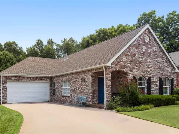 4705 W Village Ct, Stillwater, OK 74074