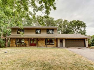 1096 Cullen Ave, Mendota Heights, MN 55120