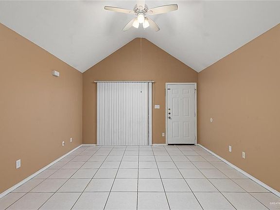 4th image of 2604 Ringold Cir #3