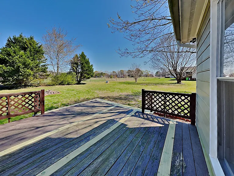 3016 Lindsay Dr — Photo 20
