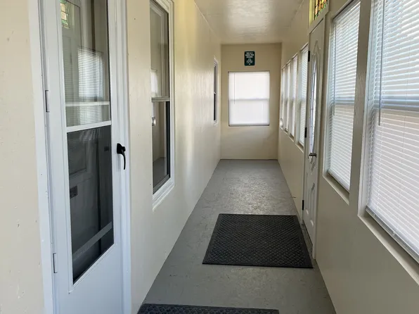 3 Edward St, Waterville, ME 04901