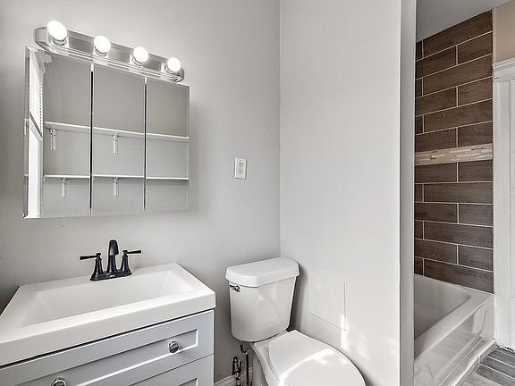 5th image of 68 E Willis St APT 10