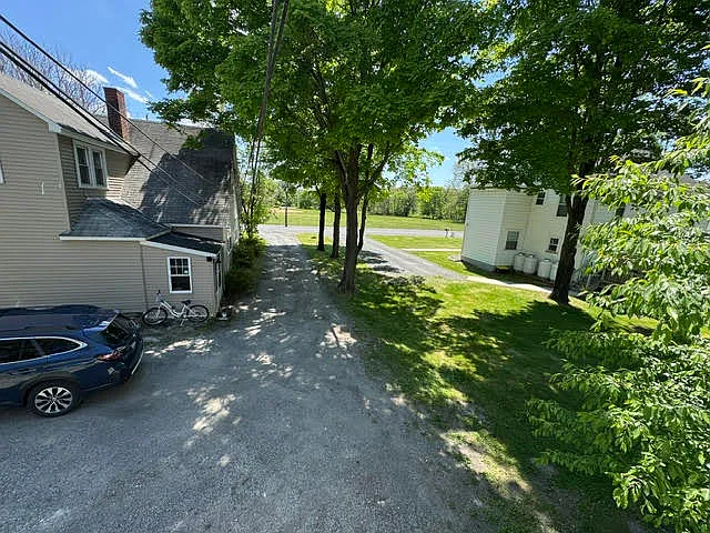 12 Edmunds Ln — Photo 29