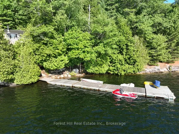 10689 Kawagama Lake Rd, Algonquin Highlands, ON P0A 1E0