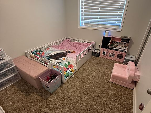 4th image of 2144 Cosmoledo St