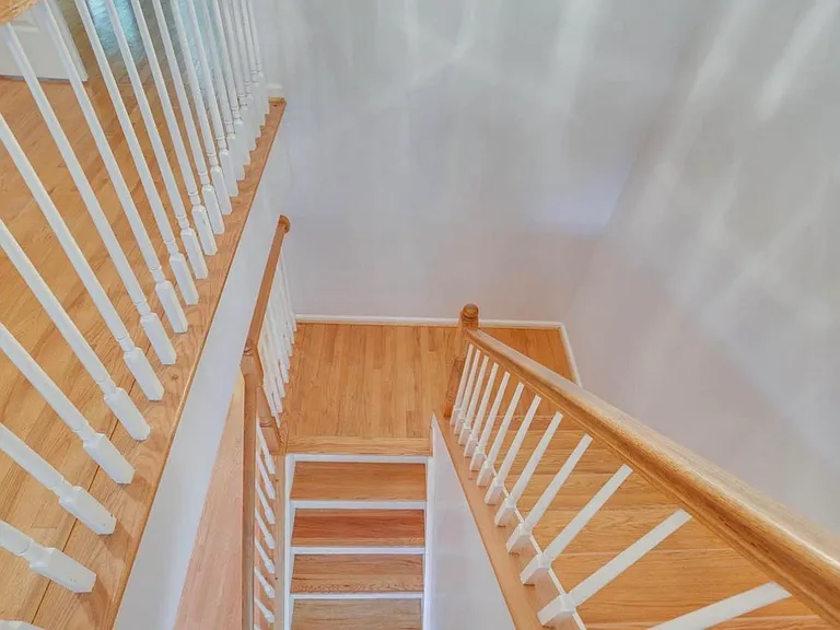 1316 Park Garden Ln — Photo 3